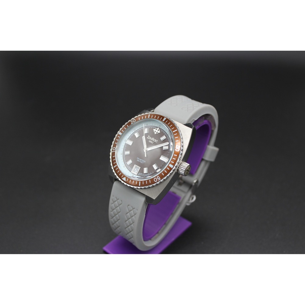 Zodiac Super Sea Wolf Style Swiss Quartz Diver Gray Brown 100M Watch
